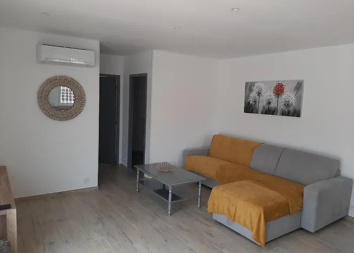 Villa_culomba -t2 4 Couchages 别墅